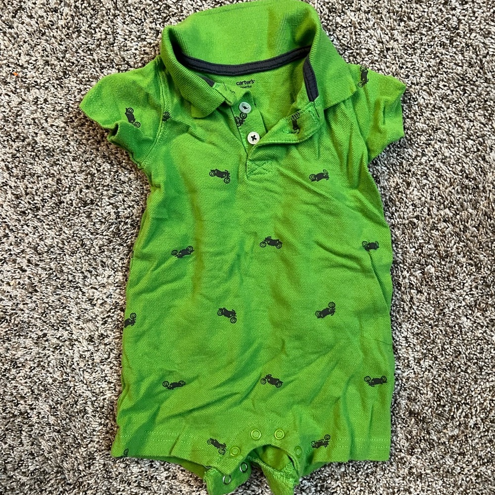 Carter 9month onesie. Like new.